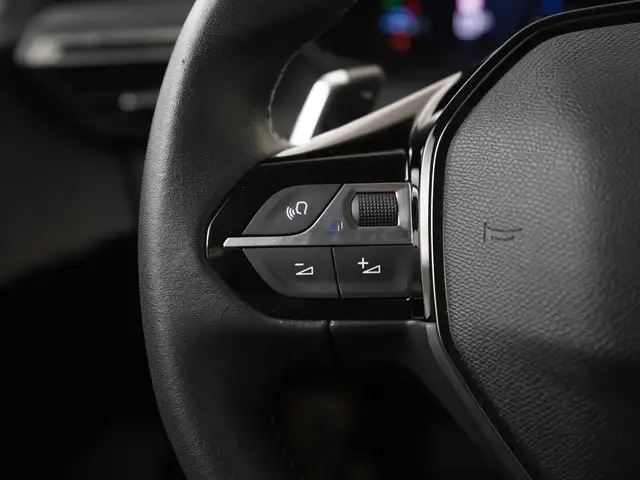 Peugeot 208 view 7