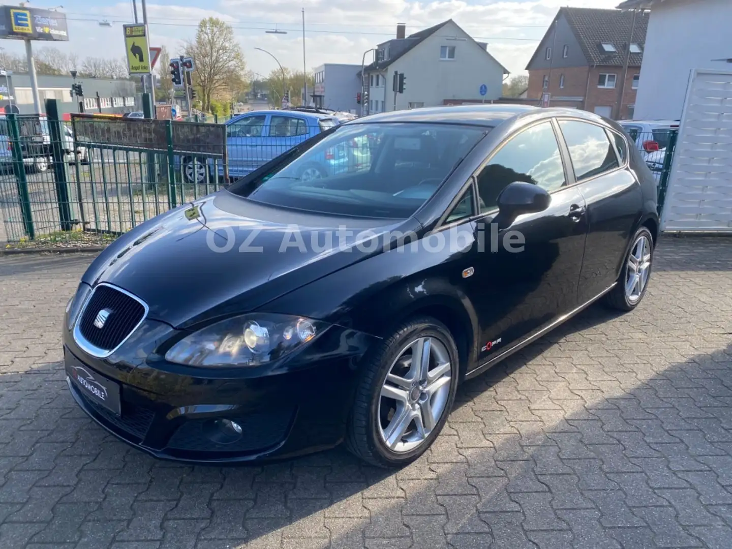 SEAT Leon 1.6 Tdi Reference Copa Navi//Klima// Schwarz - 2