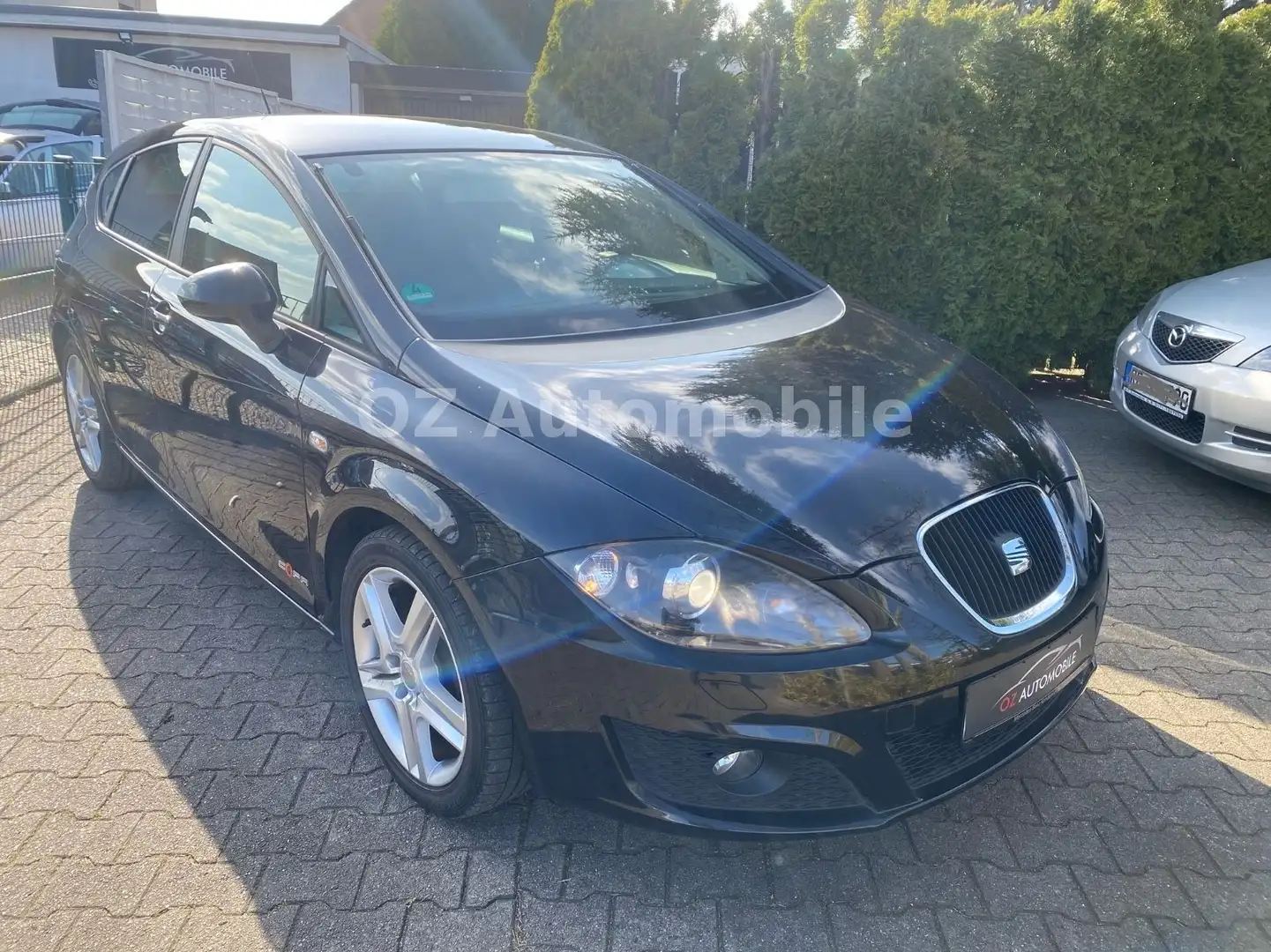 SEAT Leon 1.6 Tdi Reference Copa Navi//Klima// Schwarz - 1