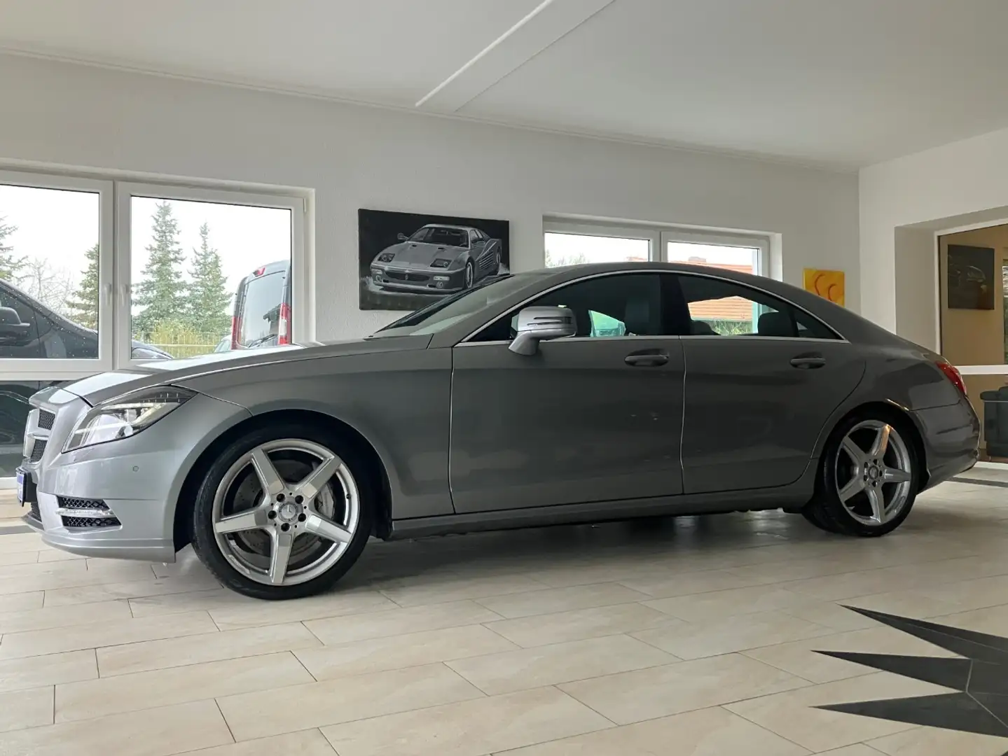 Mercedes-Benz CLS 500 BlueEFFICIENCY AMG-Line Plateado - 2