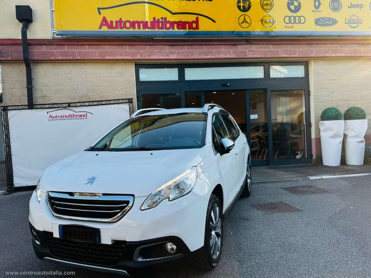 Peugeot 2008 PureTech Turbo 110 S&S Allure