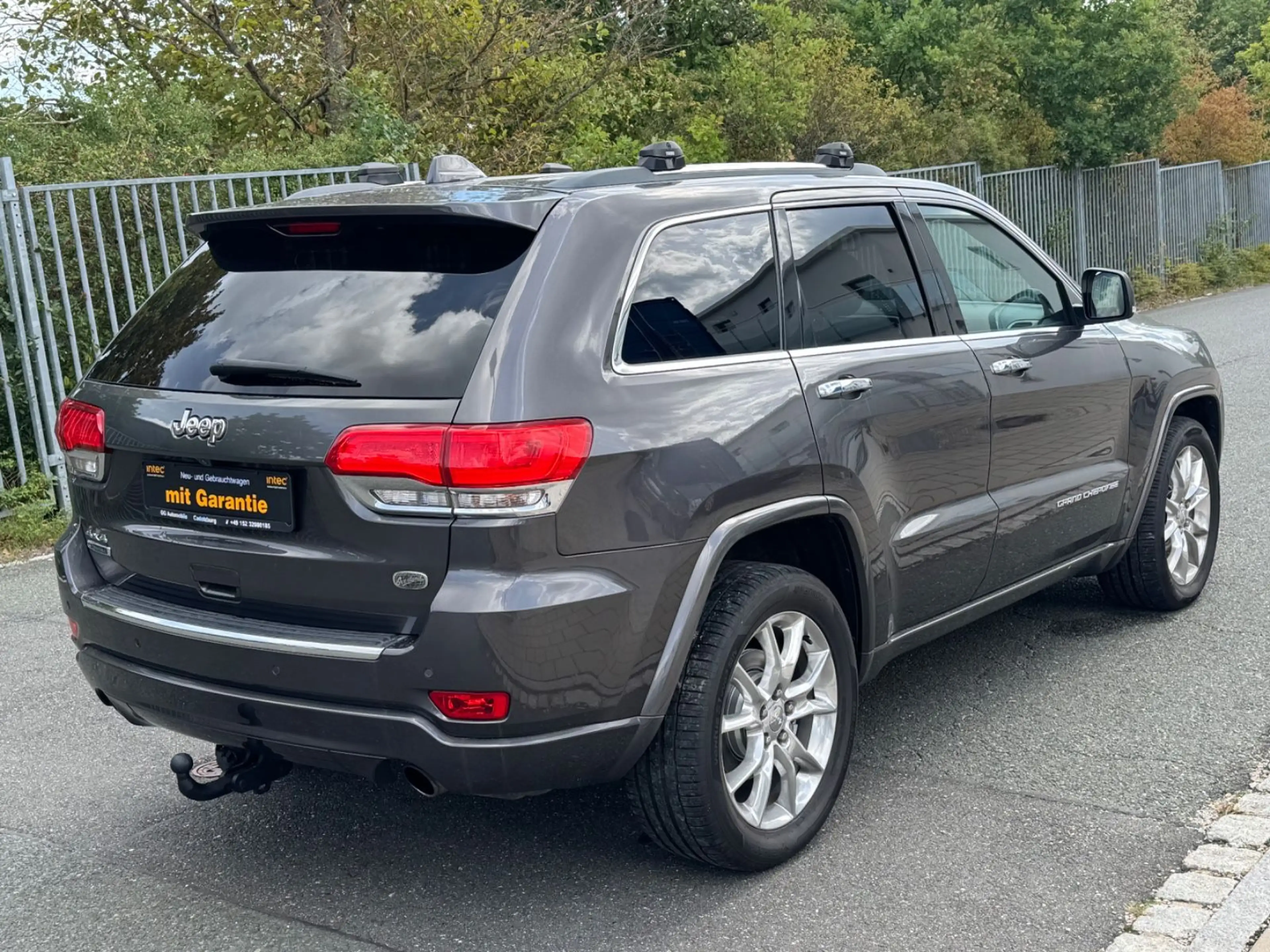 Jeep Grand Cherokee 3.0 CRD Overland Panorama AHK — photo 2