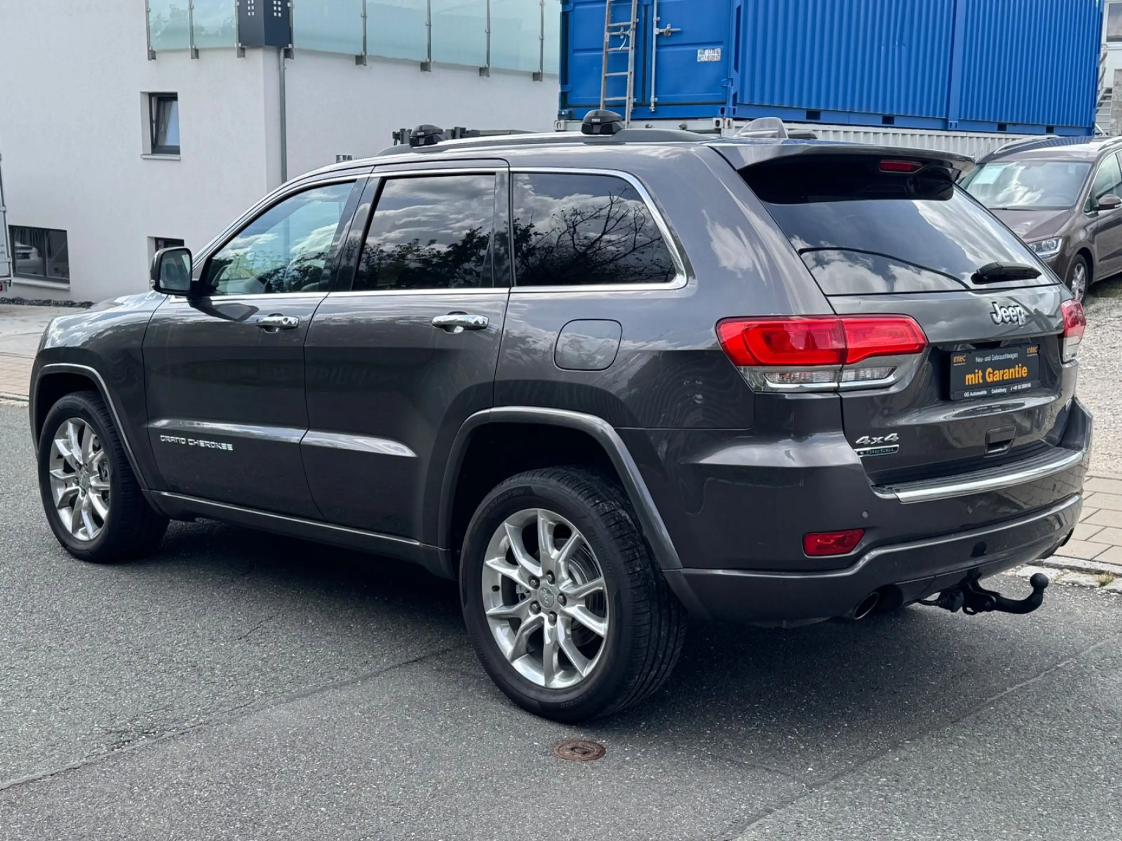 Jeep Grand Cherokee 3.0 CRD Overland Panorama AHK — photo 3