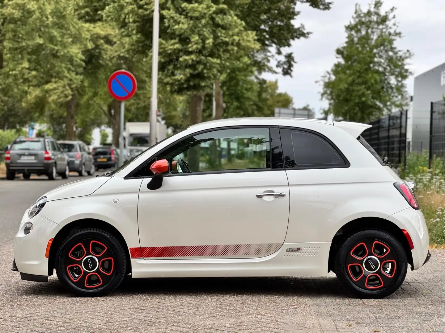 Fiat 500e 24kwh/AUT/NAVI/CAMERA/PSENSOR/STOELVERW/ Wit - 2