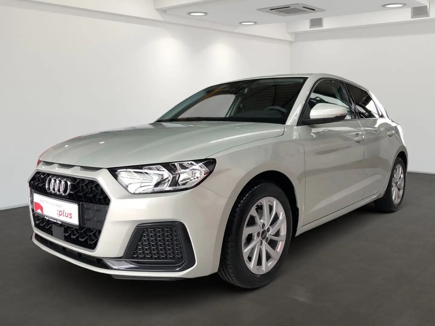 Audi A1 advanced 30 TFSI S tronic VIRTUAL Silber - 2