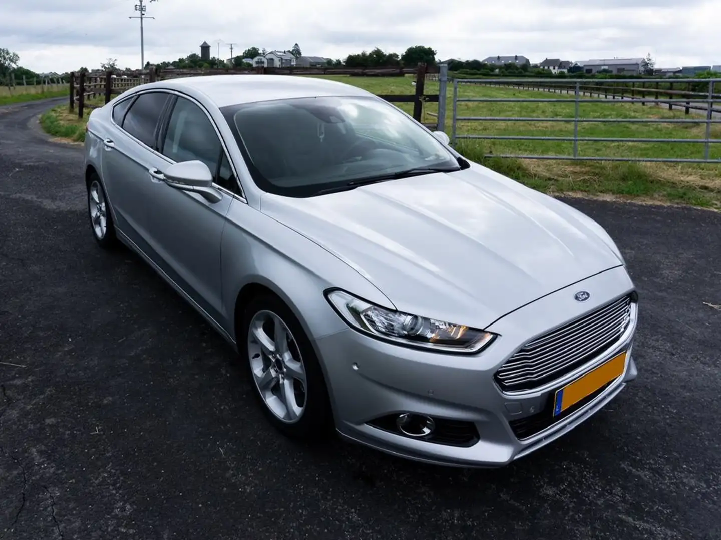 Ford Mondeo 2.0 Tdci Argent - 1