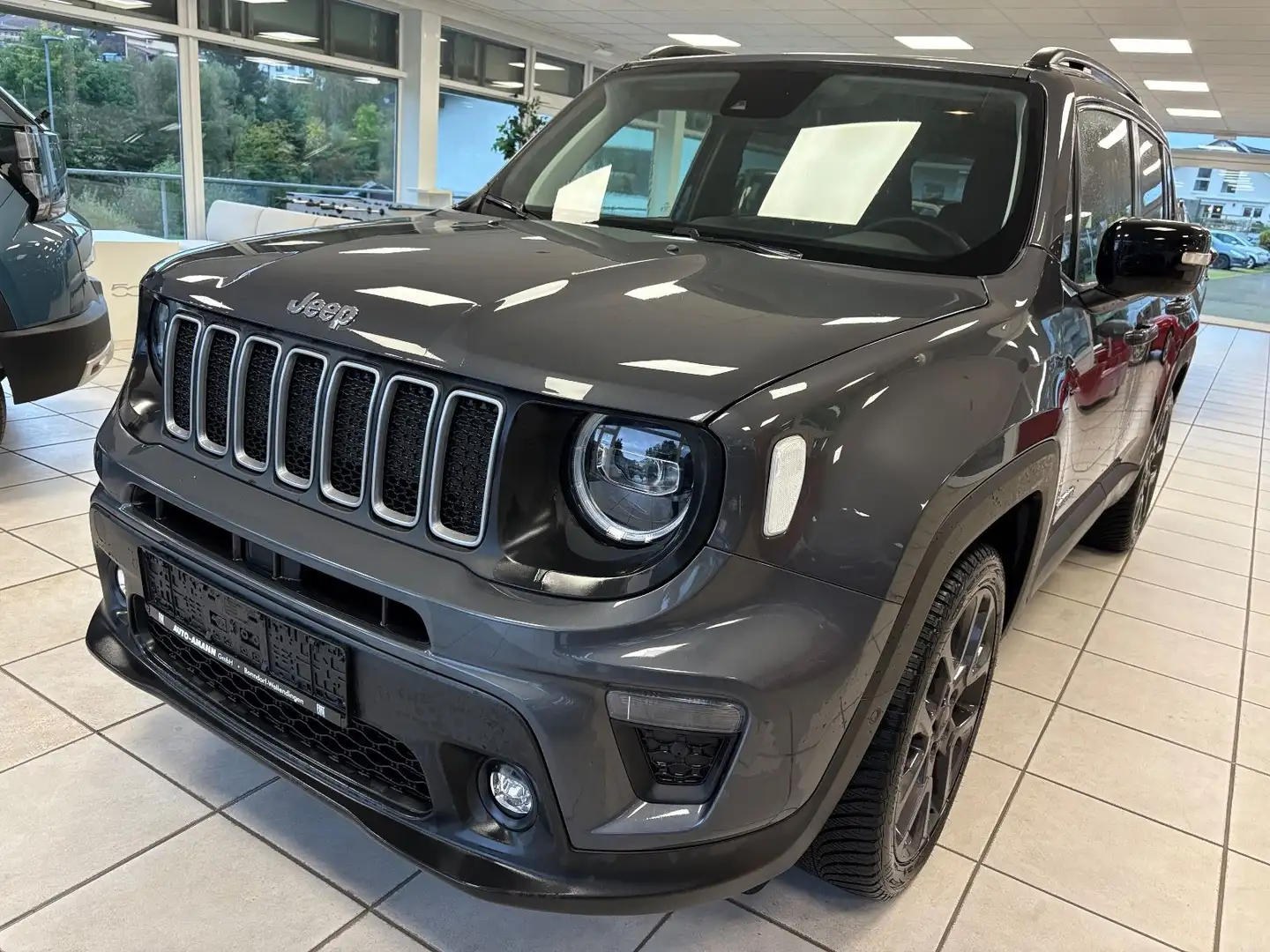 Jeep Renegade AUTOMATIK, LED, KAMERA, LEDER Grijs - 1