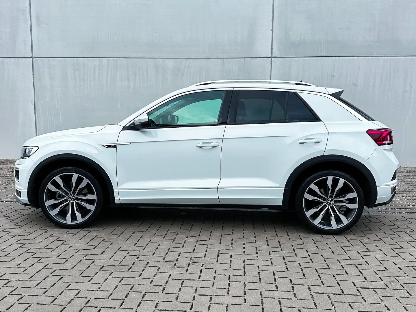 Volkswagen T-Roc 2.0 TSI DSG R-Line | Carplay | Zetelverwarming... Wit - 2