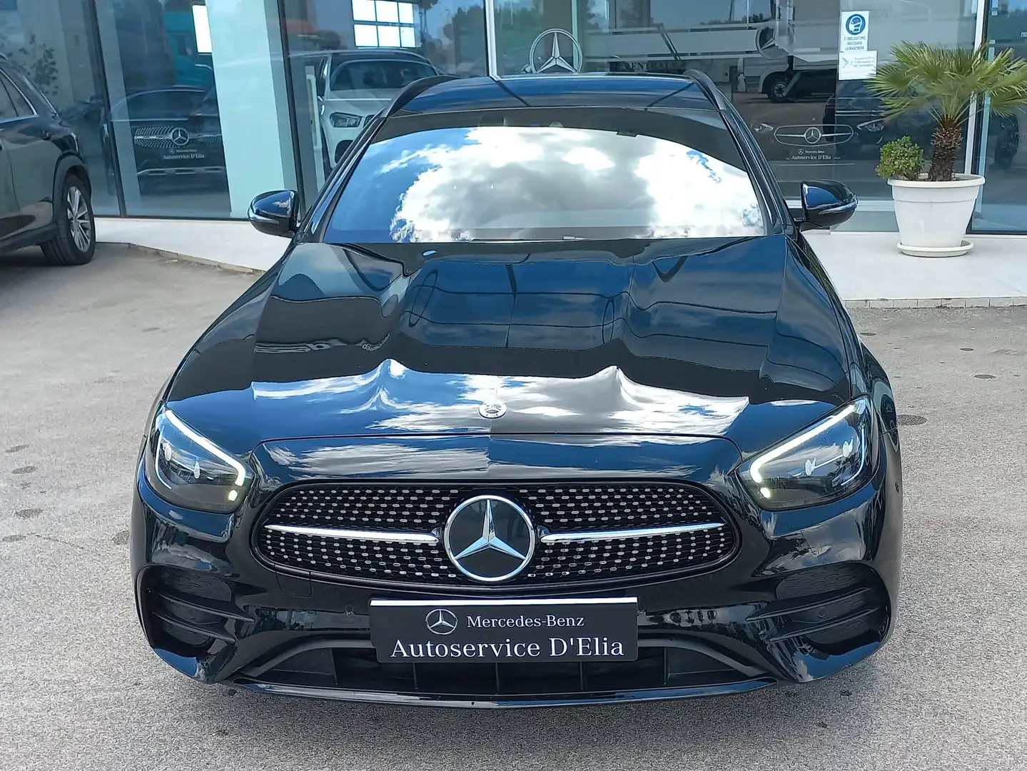 Mercedes-Benz E 220 d  S.W. Premium Amg auto my20 - NIGHT EDITION Чорний - 2