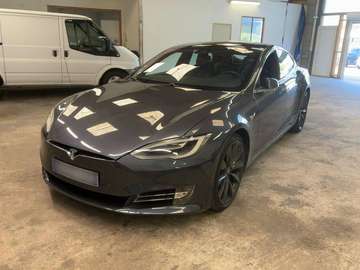 Model S 100D Allradantrieb