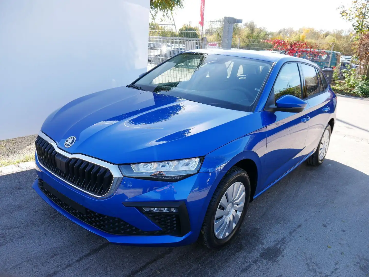Skoda Scala Selection 1.0 TSI DSG*NAVI-ÜBER-SMARTLINK*PDC-H... Blau - 1