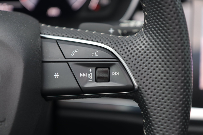 Audi Q3 45 TFSI Quattro 3x S-Line / PANO / B&O / ACC / KEY — photo 29