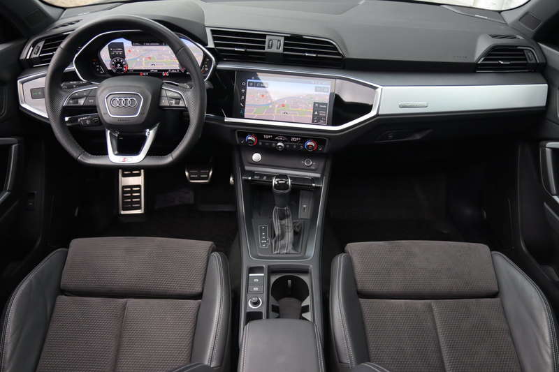 Audi Q3 45 TFSI Quattro 3x S-Line / PANO / B&O / ACC / KEY — photo 6
