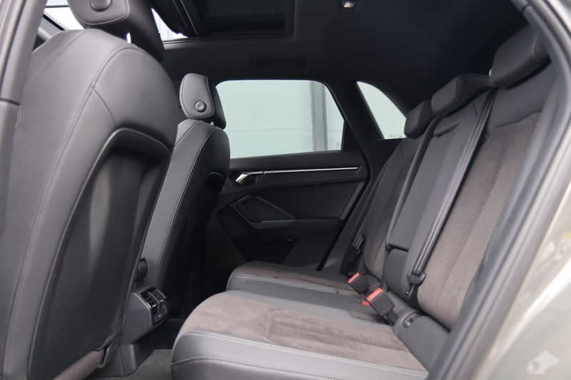 Audi Q3 45 TFSI Quattro 3x S-Line / PANO / B&O / ACC / KEY — photo 21