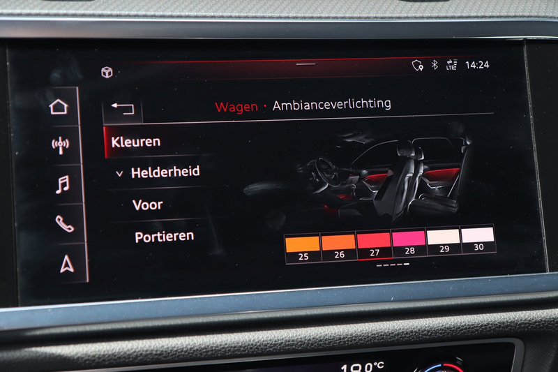 Audi Q3 45 TFSI Quattro 3x S-Line / PANO / B&O / ACC / KEY — photo 34