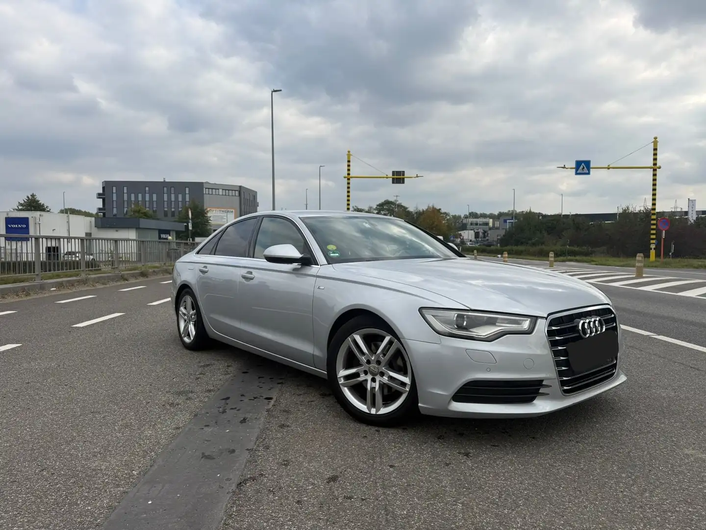 Audi A6 A6 2.0 TDI S-line Argent - 1