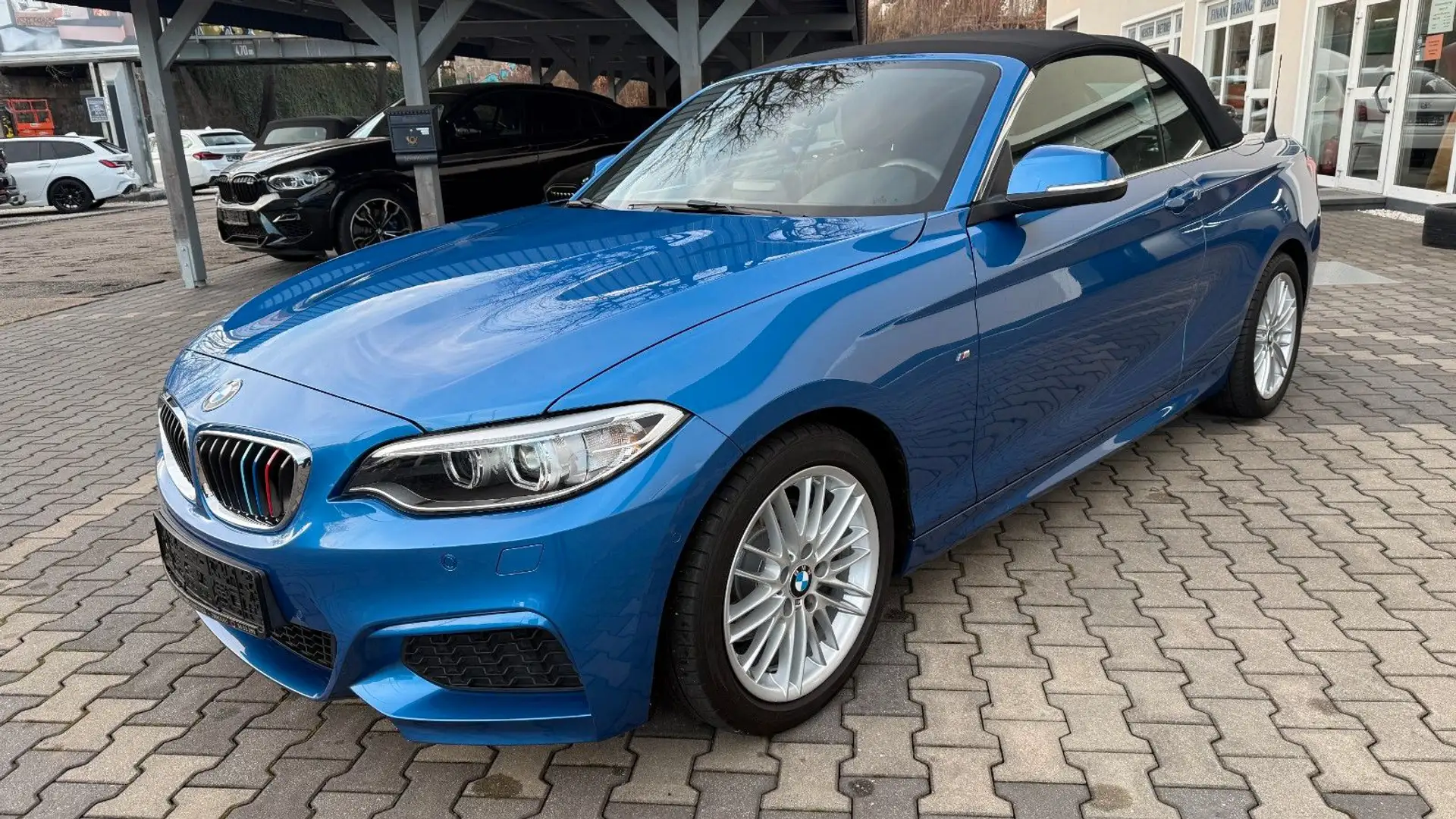 BMW 218 i M Sport Xenon Navi Autom H&K Blau - 2