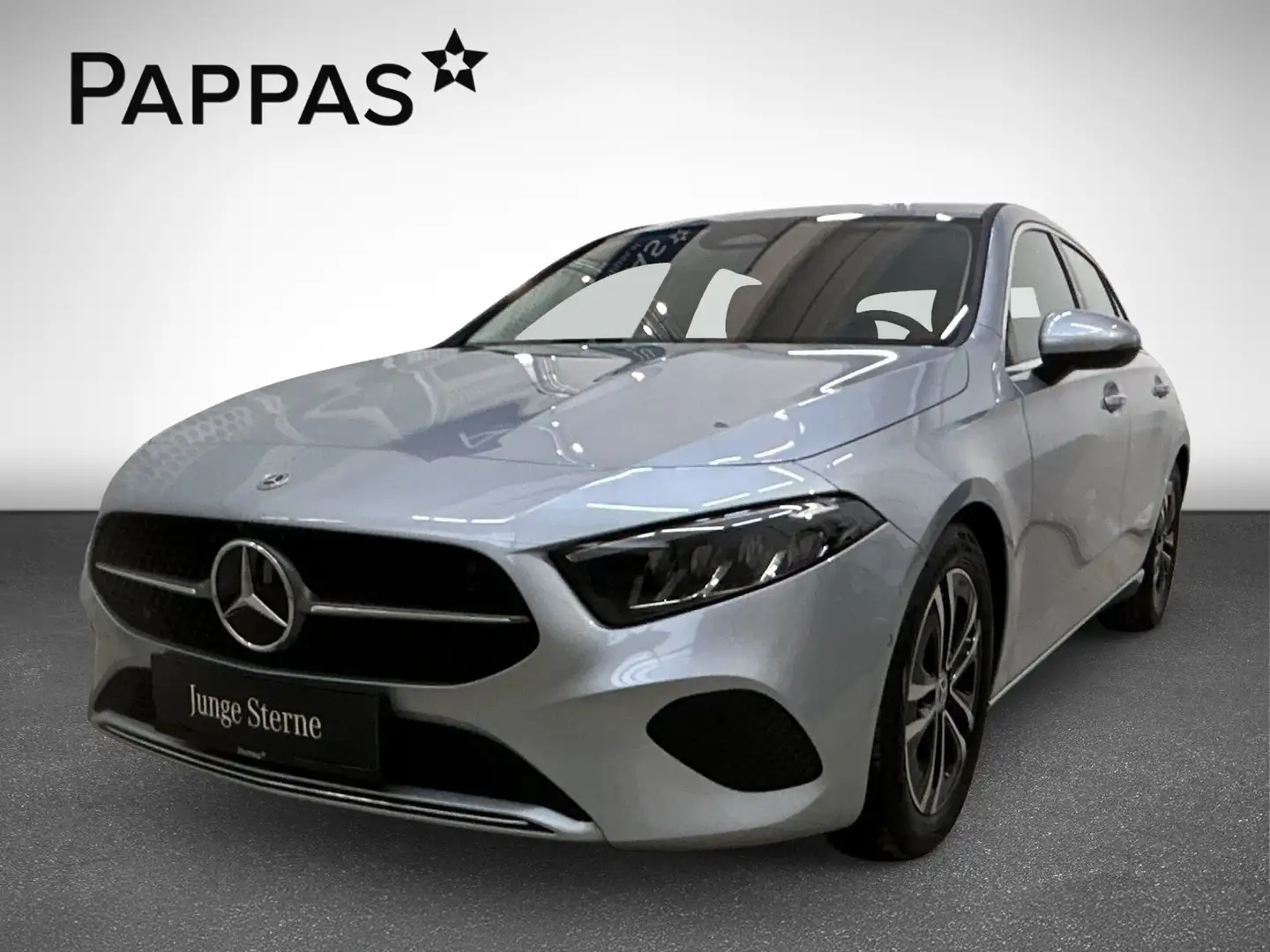 Mercedes-Benz A 180 d Kompaktlimousine Österreich-Edition PTS Silber - 2