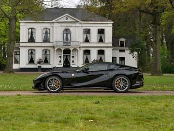 Superfast | Atelier Car | Full alcantara & carbon!