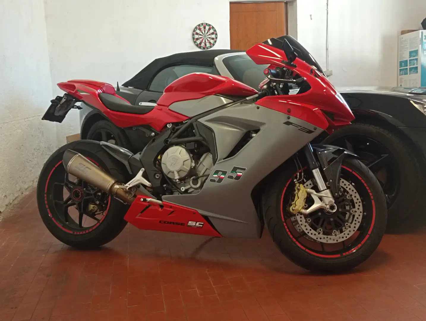 MV Agusta F3 Червоний - 2