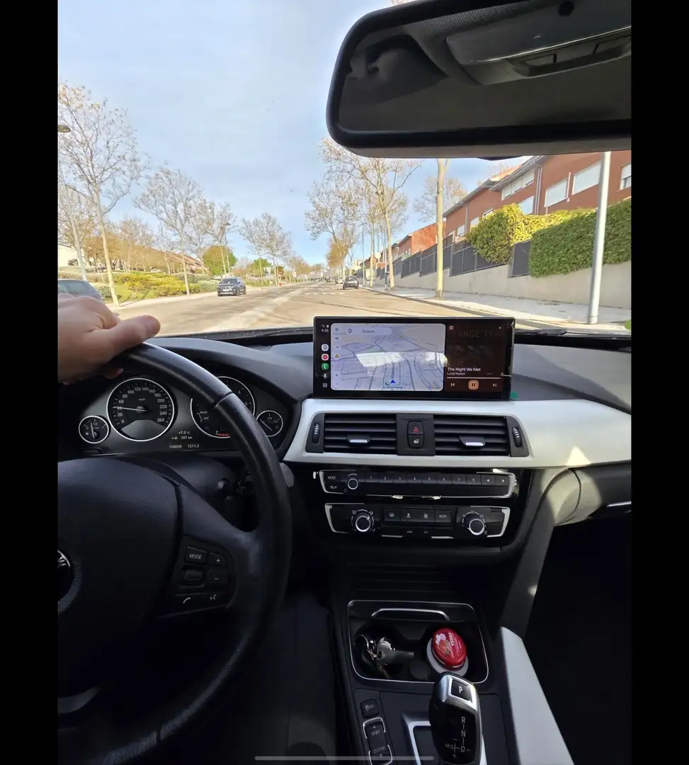 BMW 318 318dA Gran Turismo - 2