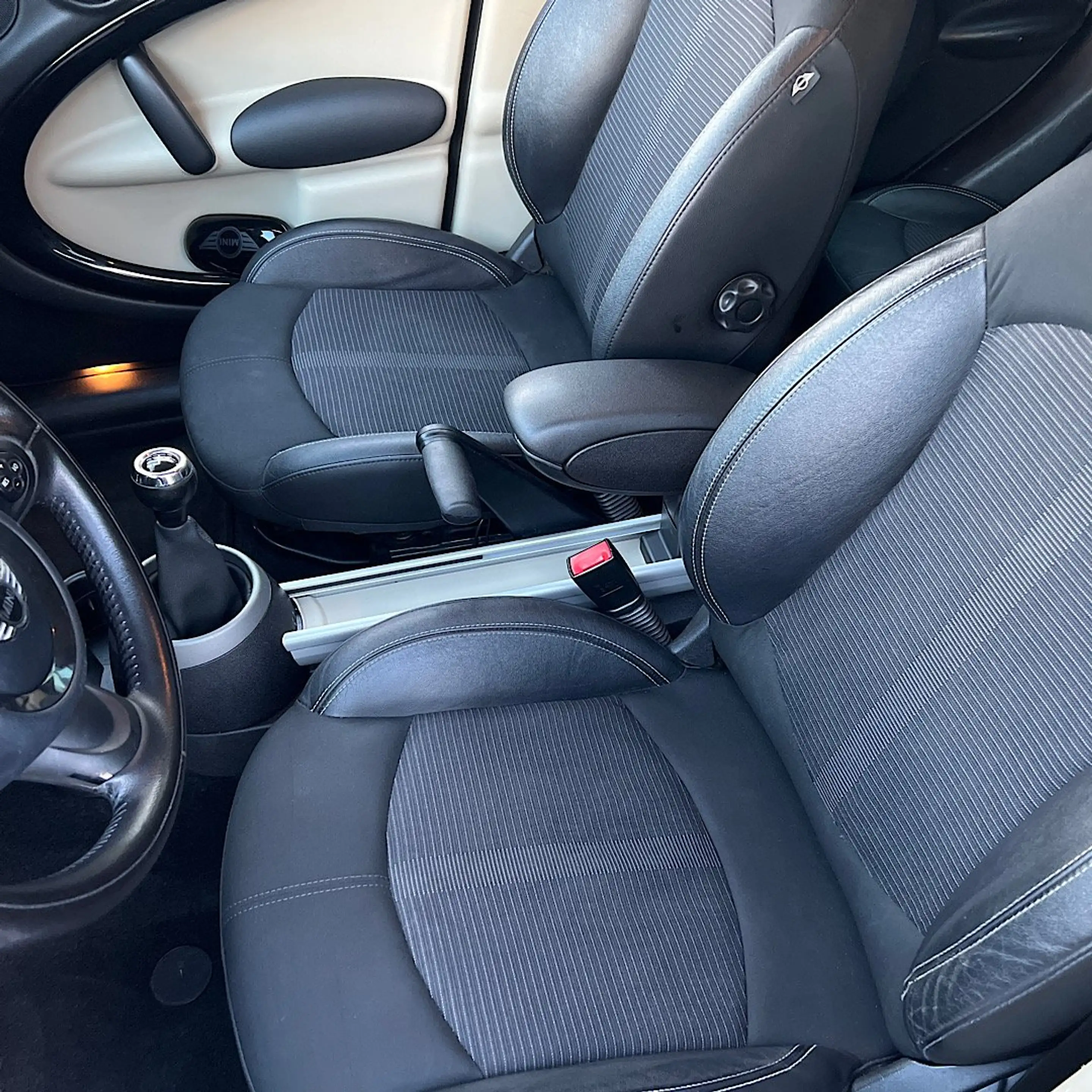 MINI Cooper S Countryman Cooper S All4-aus der Schweiz-Tüv neu — photo 11