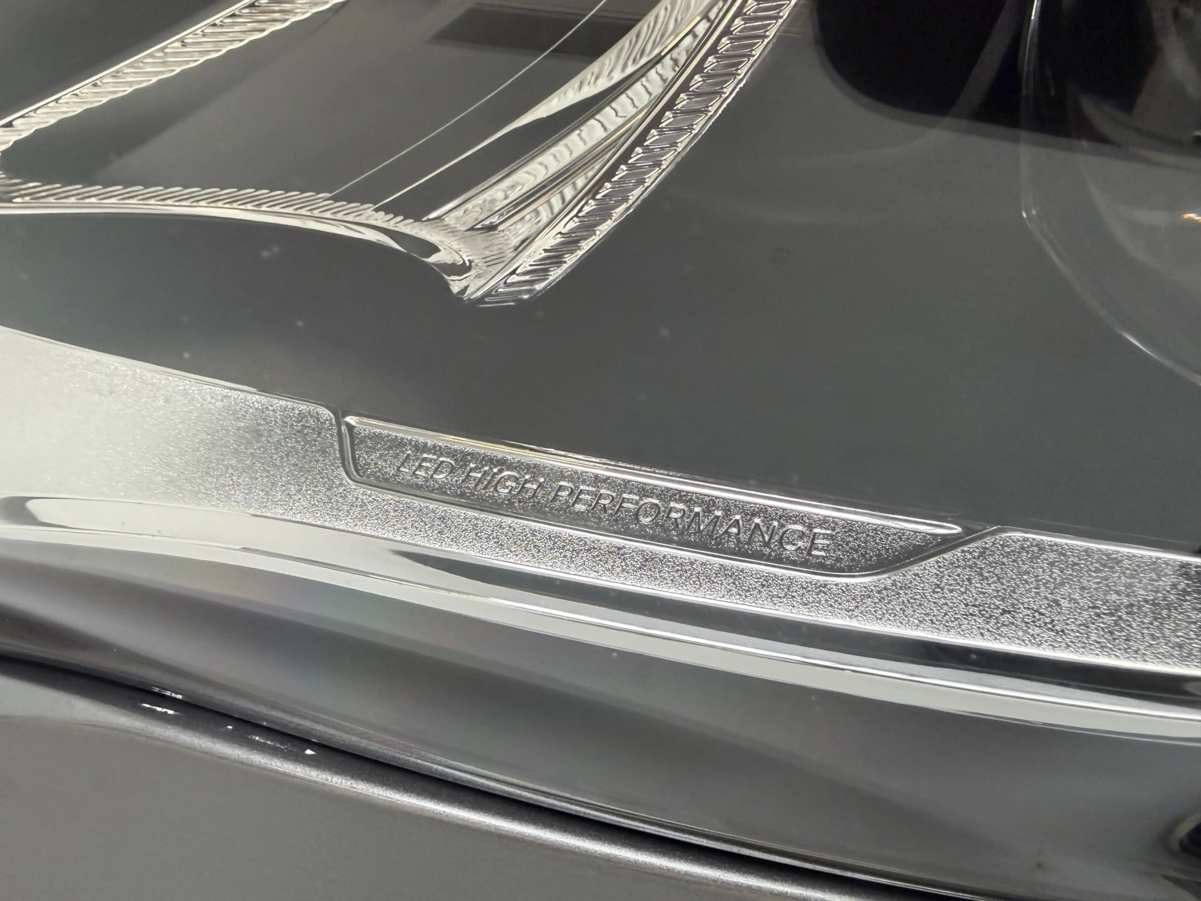 Mercedes-Benz GLA 180 BUSINESS SOLUTIONS AMG/PDC/CAM/CARPLAY/ENZ — photo 26