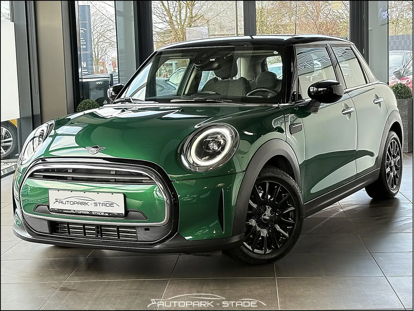 MINI Cooper 5 Türer Display LED Assist. Classic Trim Grün - 2