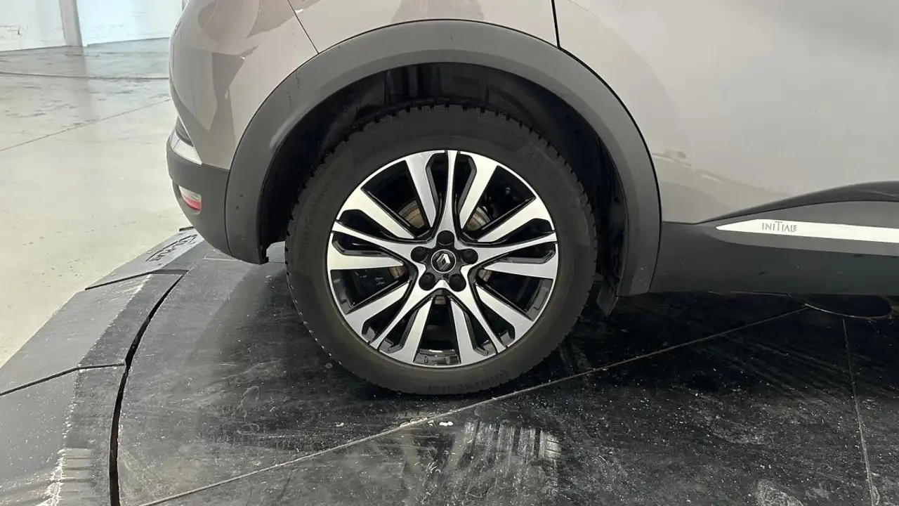 Renault Captur — photo 21