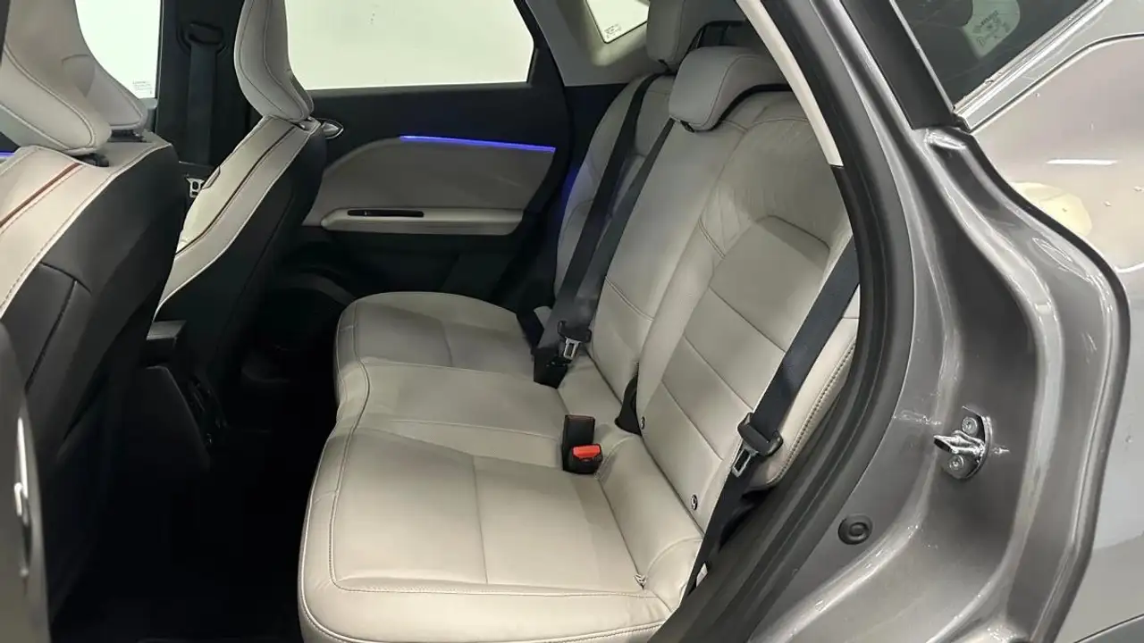 Renault Captur — photo 10