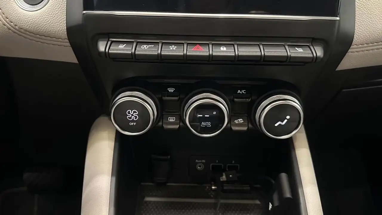 Renault Captur — photo 13