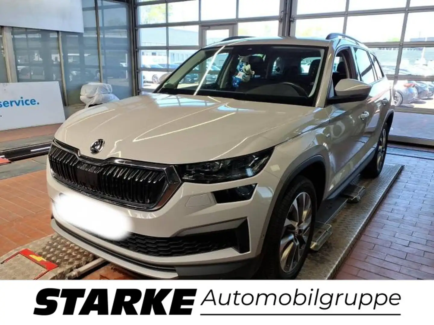 Skoda Kodiaq 2.0 TDI DSG 4x4 Clever Grau - 2