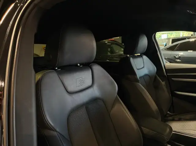 Audi E-Tron view 9