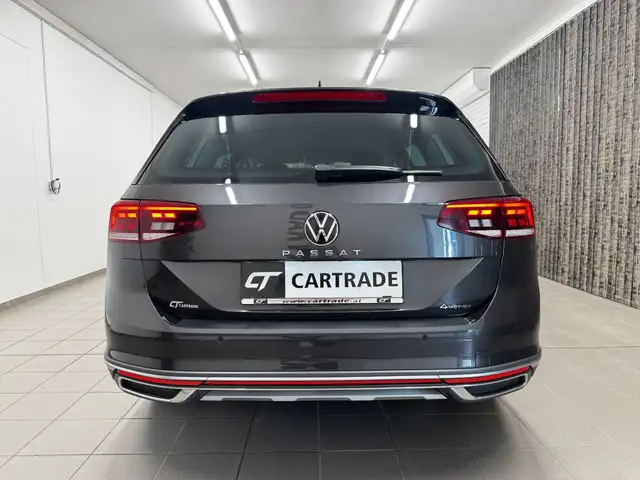 Volkswagen Passat view 8