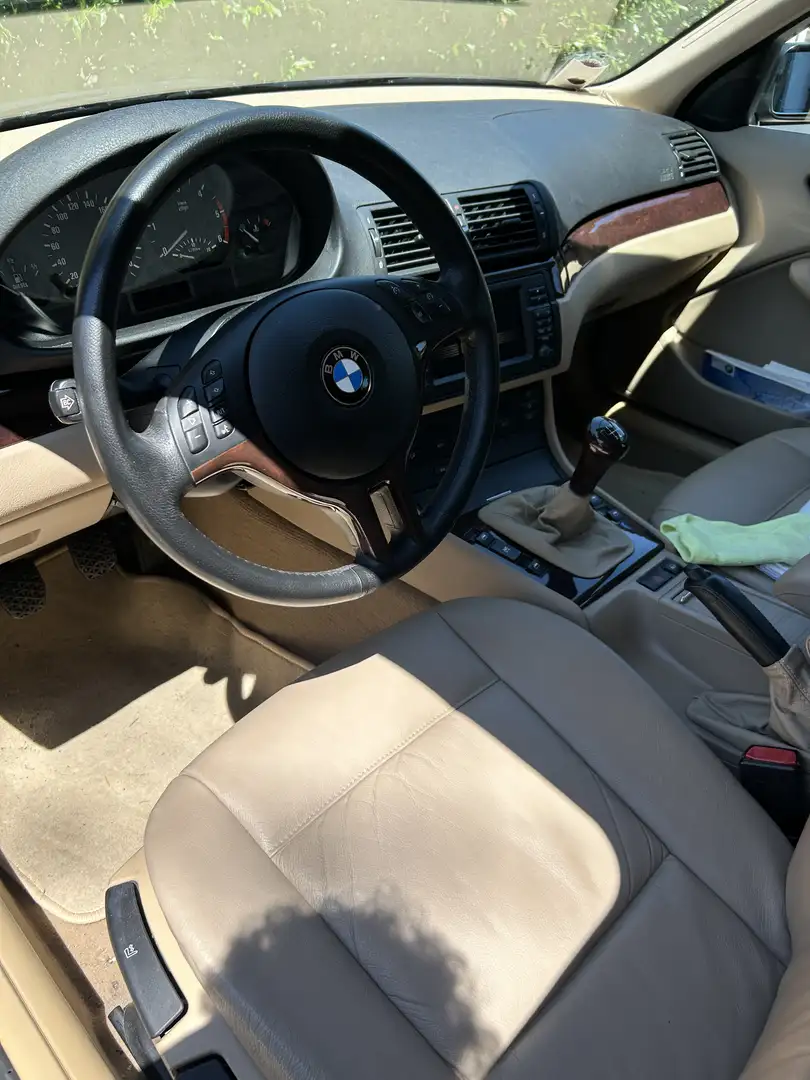 BMW 330 330xd Touring - 1
