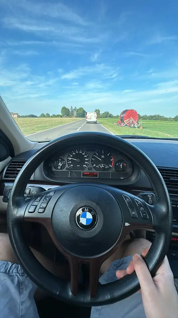 BMW 330 330xd Touring - 2