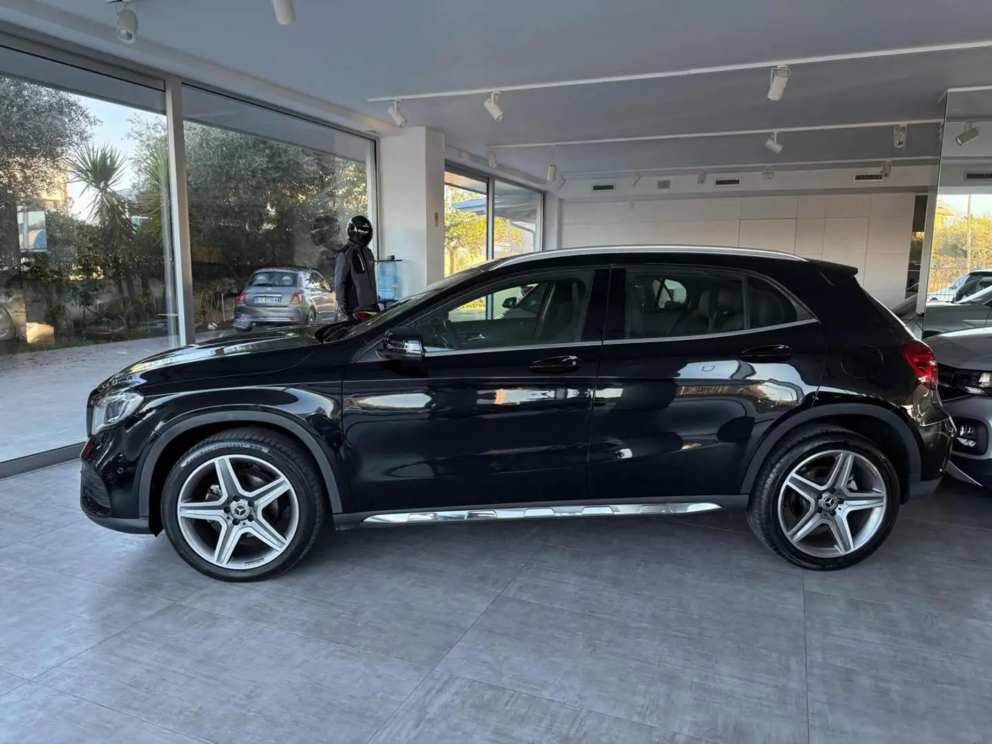 Mercedes-Benz GLA 200 d Automatic 4Matic Premium Amg Nero - 2
