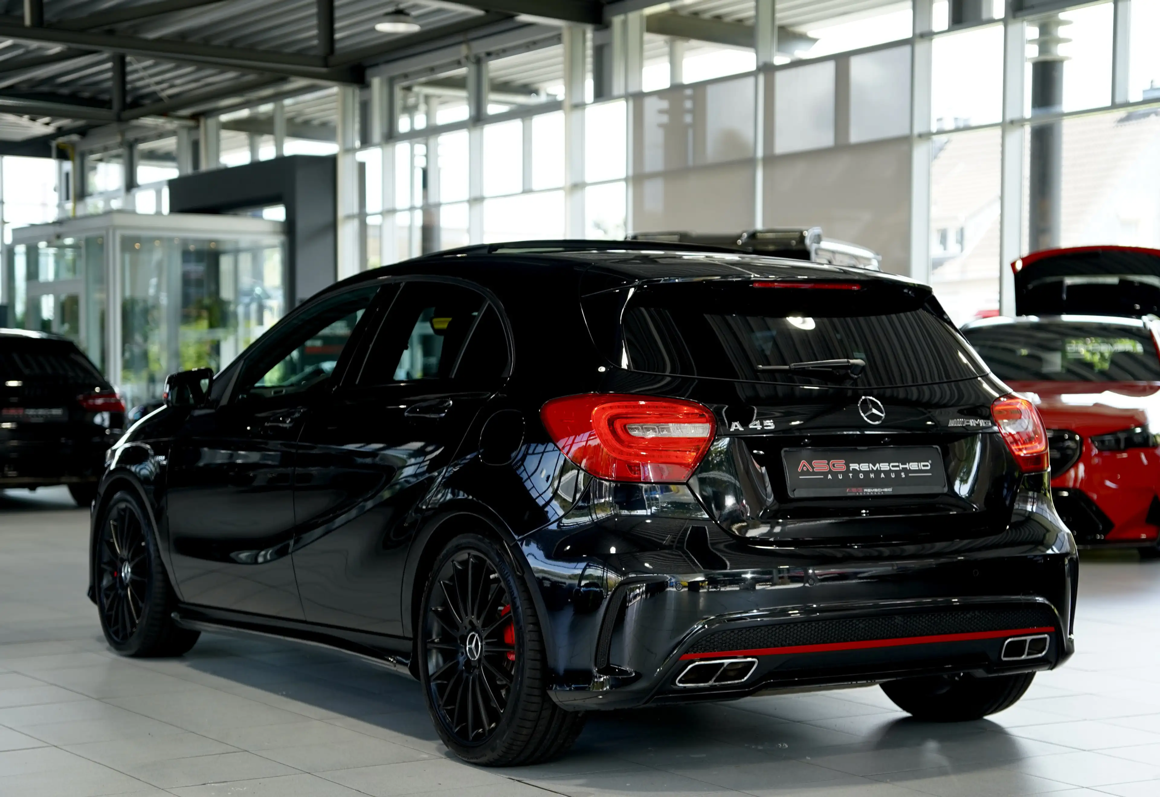 Mercedes-Benz A 45 AMG 4M 2H *19 *Perf-AGA *H&K *Kamera *Pano — photo 9
