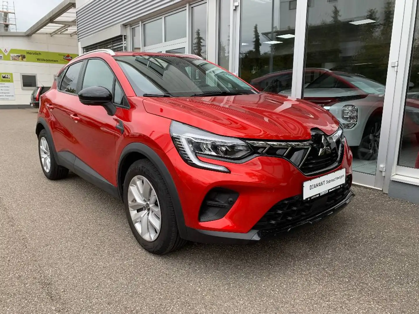 Mitsubishi ASX PLUS 1.3 T-Benziner 6-Gang Rot - 1