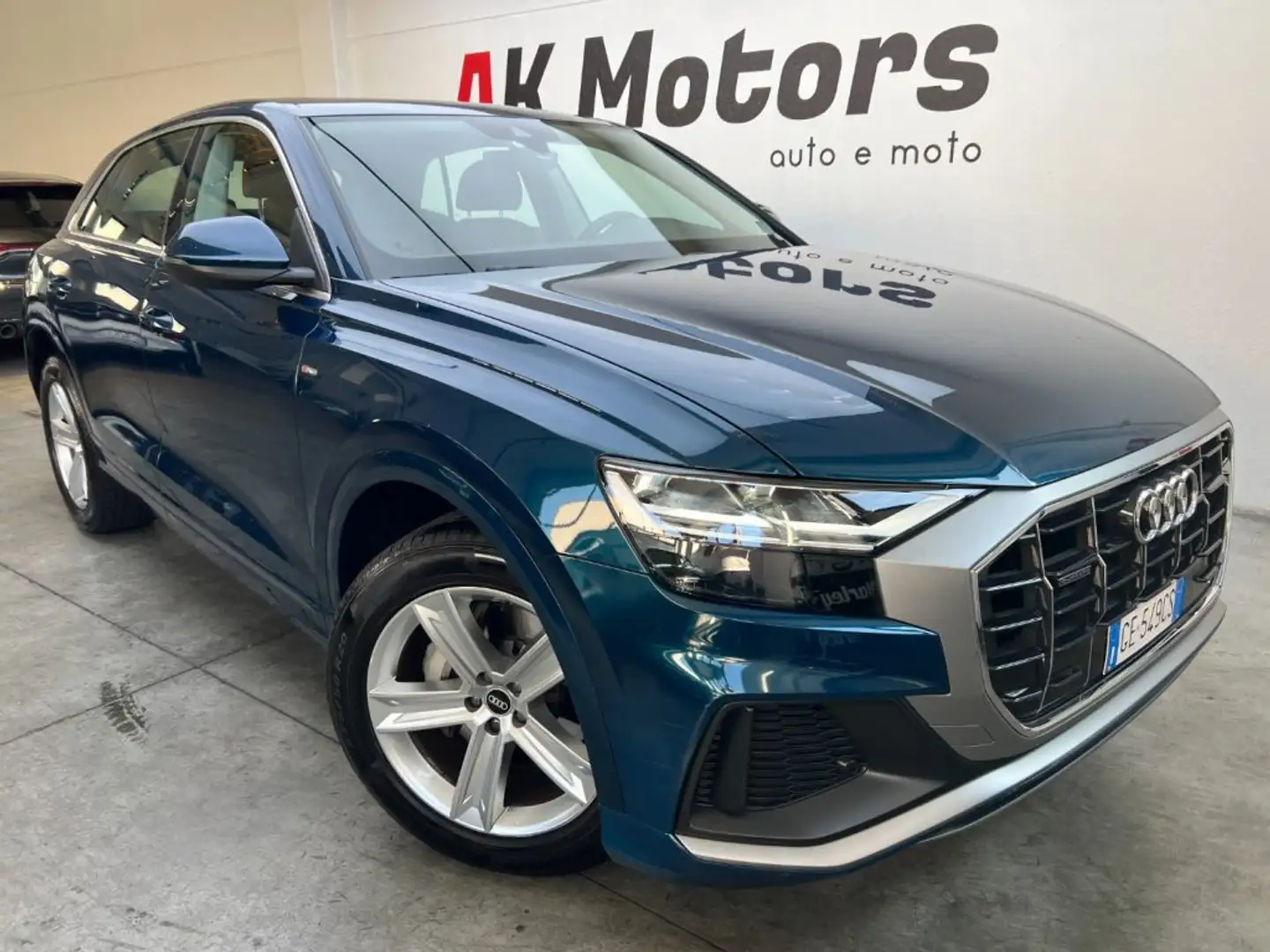 Audi Q8 45 TDI quattro tiptronic Sport S Line Blauw - 1
