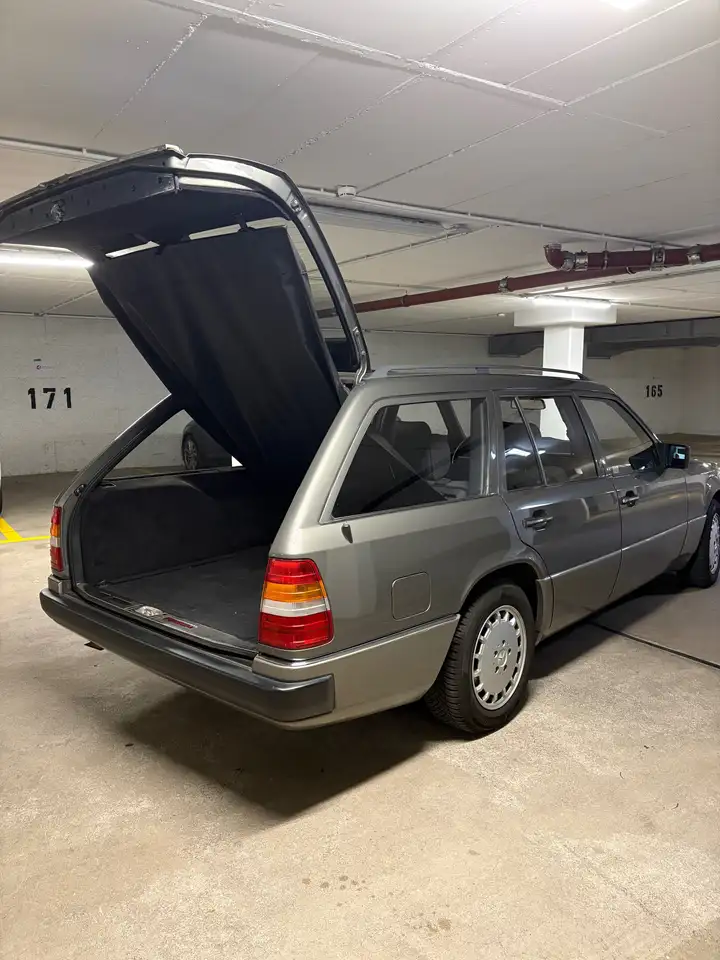 Mercedes-Benz 230 W124, foto 7