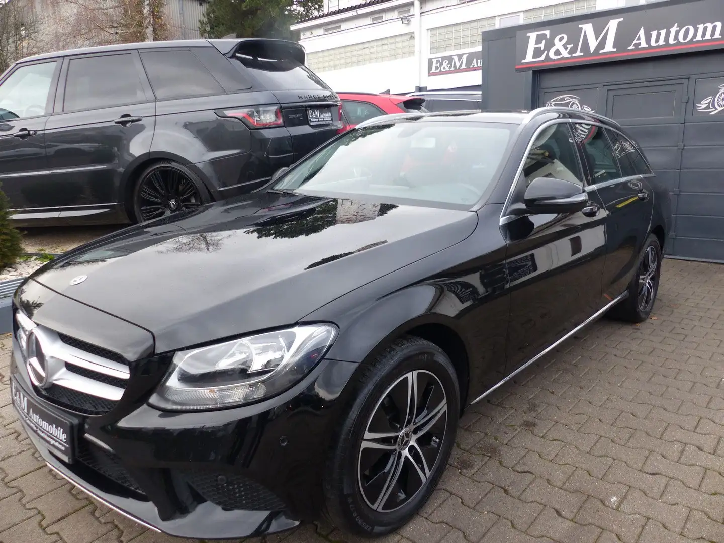 Mercedes-Benz C 200 T d Avantgarde*NAVI*SHZ*PDC*AHK*EURO6*ALU* Schwarz - 1