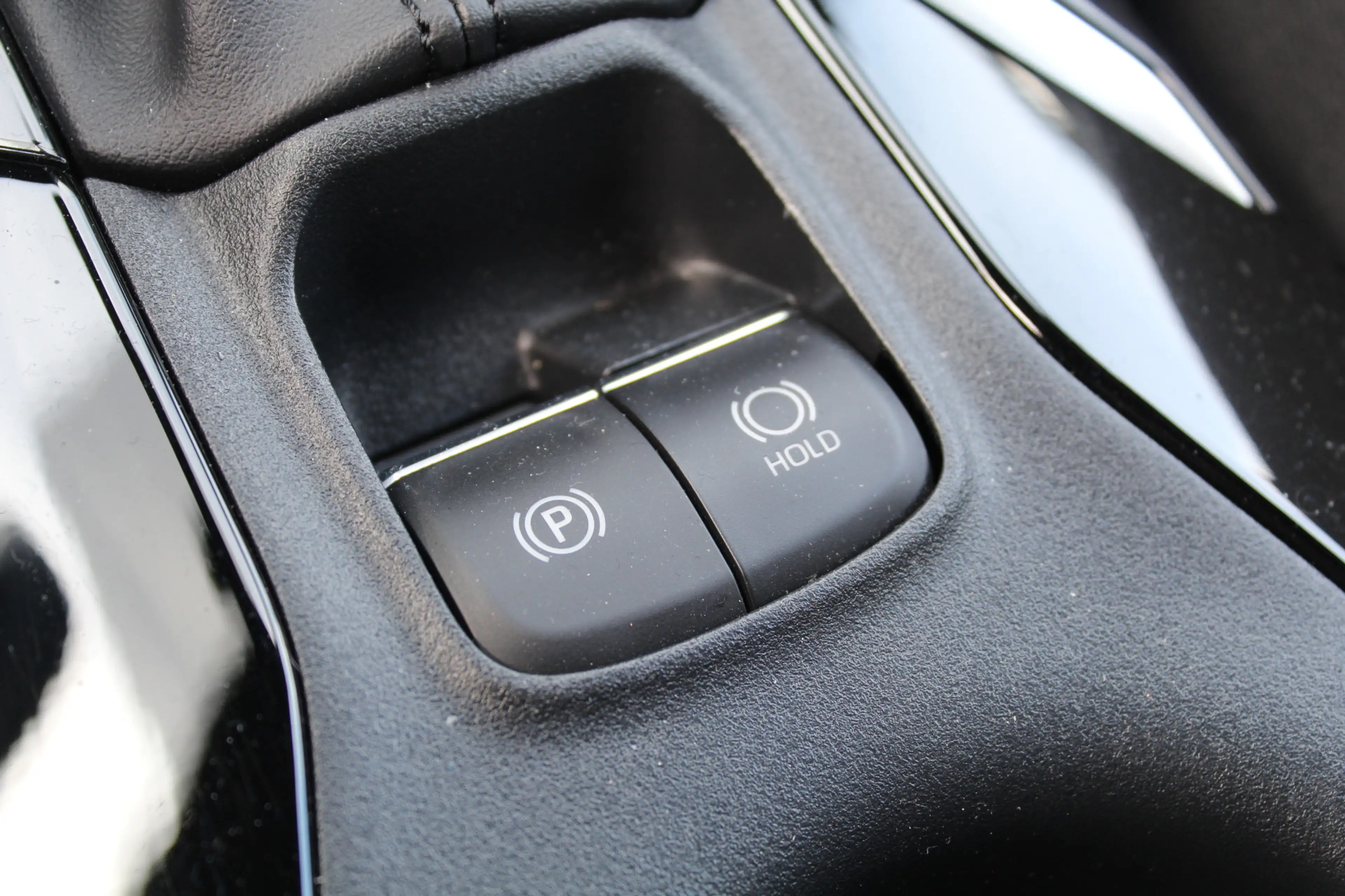 Toyota Corolla 2.0 High Power Hybrid First Edition | Rijklaar | C — photo 27