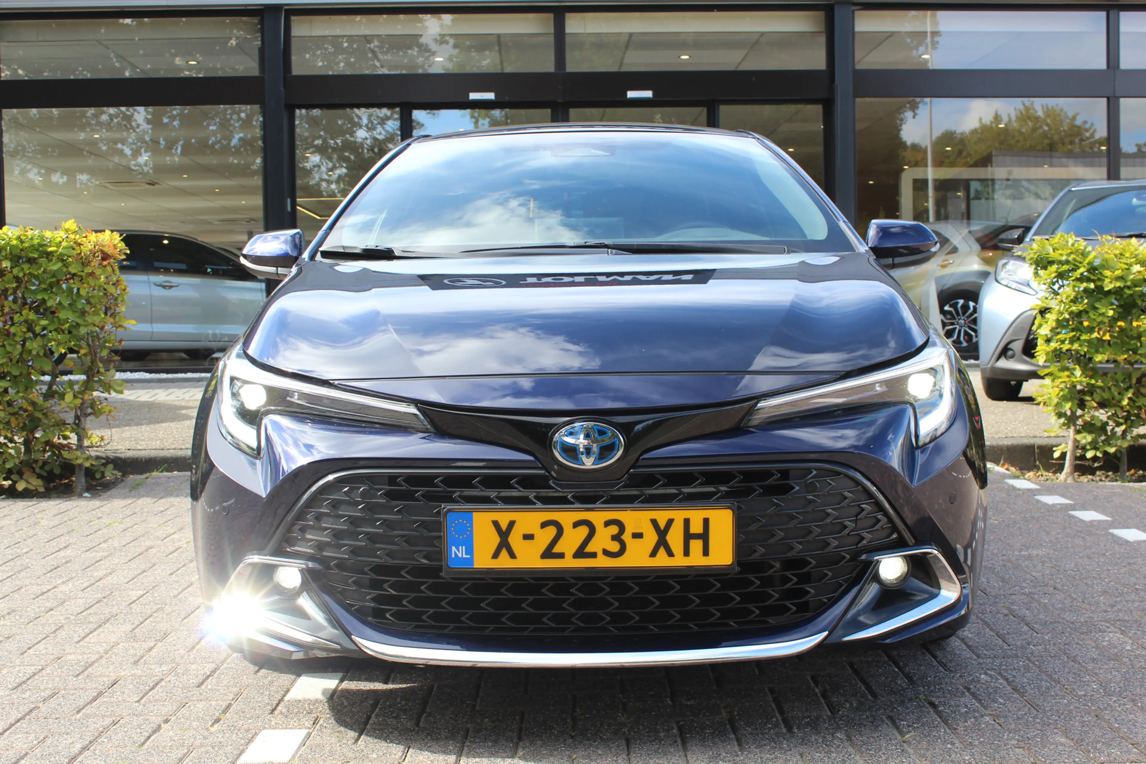 Toyota Corolla 2.0 High Power Hybrid First Edition | Rijklaar | C — photo 3