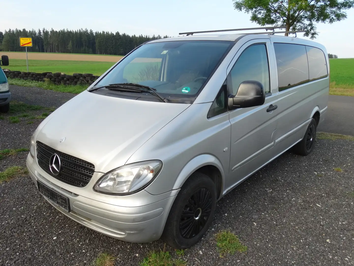 Mercedes-Benz Vito Vito 115 CDI Lang 8 Sitze AHK Silber - 1