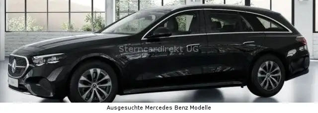 Mercedes-Benz E 200 T Avantgarde DISTRO MEMORY AHK 360K TWA