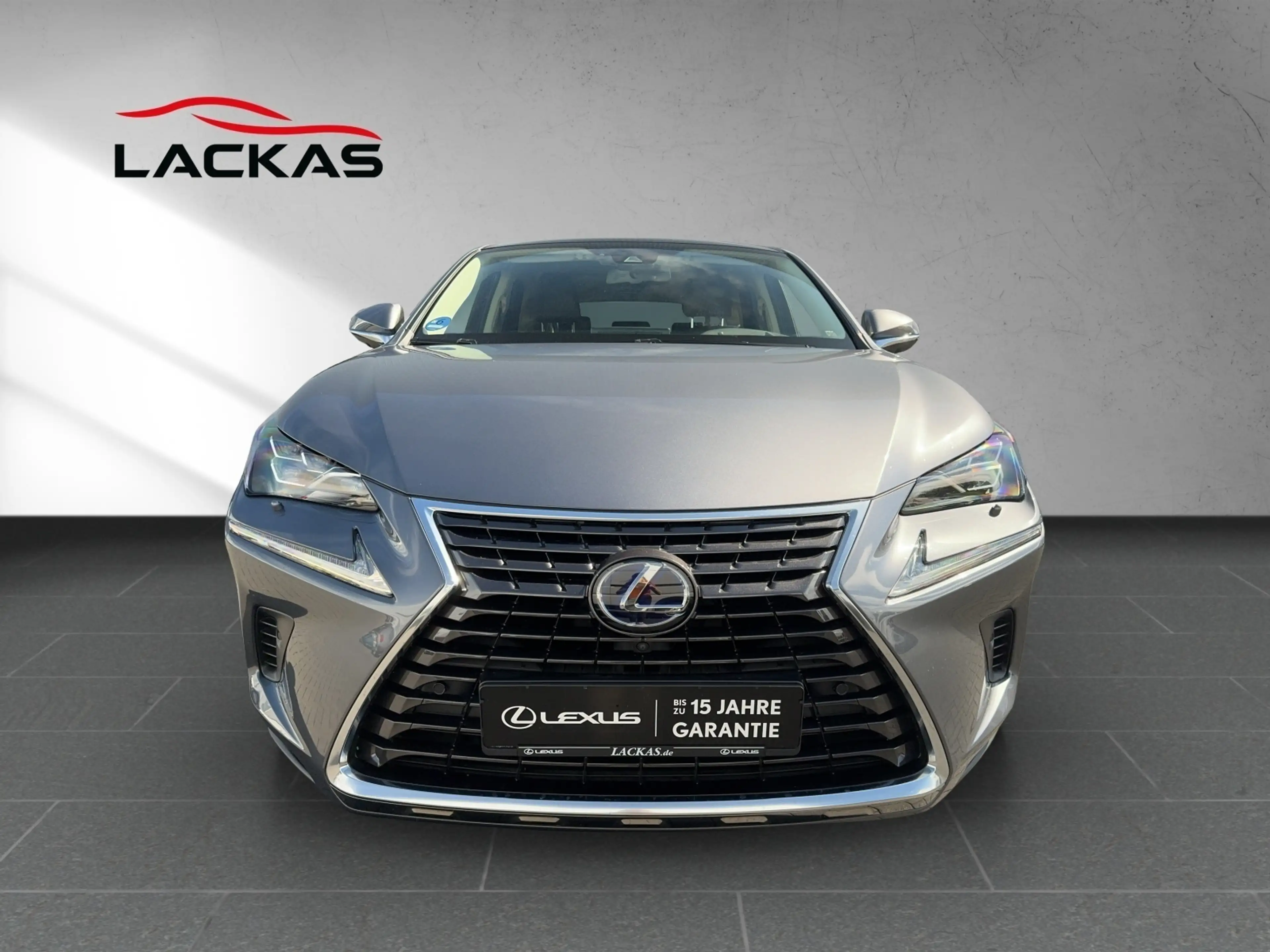 Lexus NX 300 h*LUXURY*4x4*PANO*MARKLEV 15J-GARANTIE — photo 8