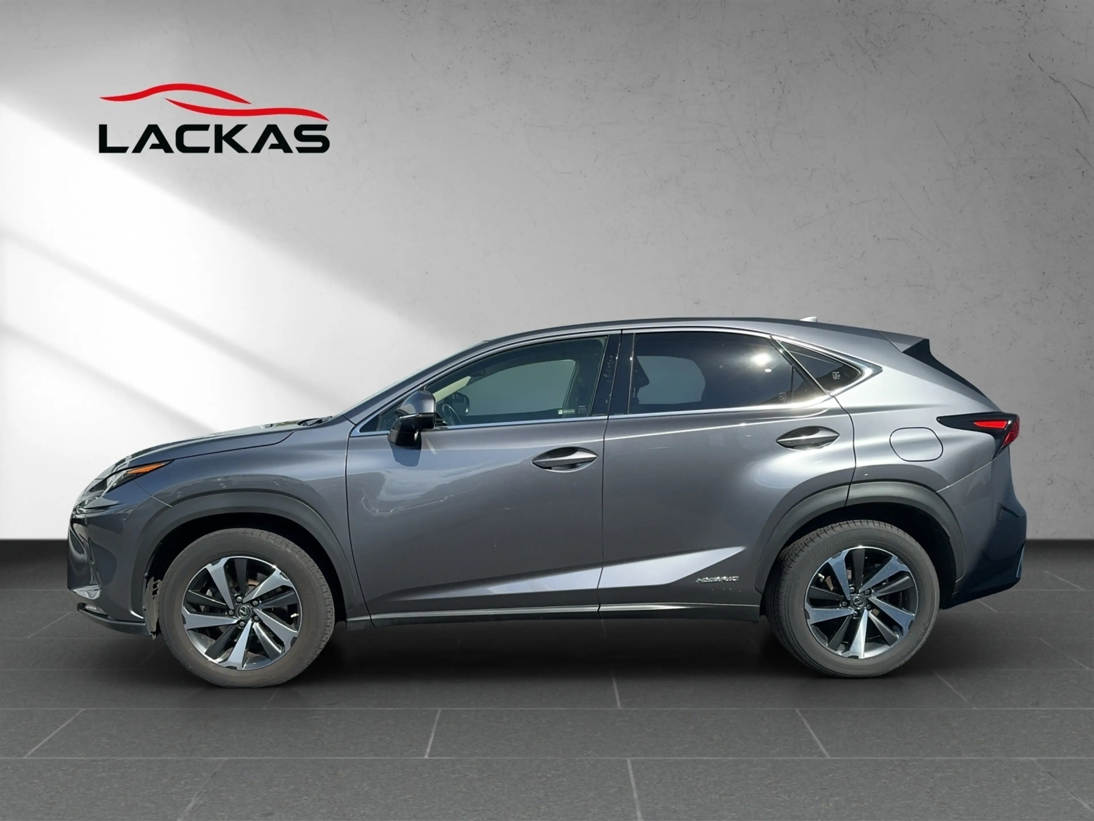 Lexus NX 300 h*LUXURY*4x4*PANO*MARKLEV 15J-GARANTIE — photo 2