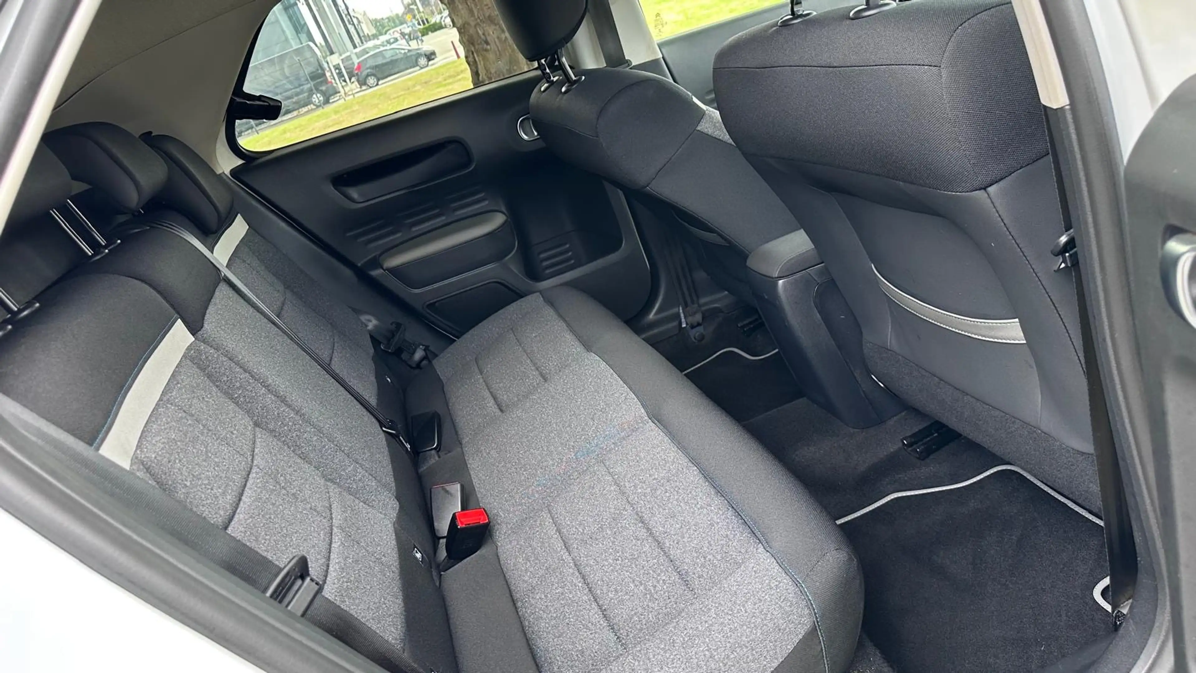Citroen C4 Cactus *1.2* CRUISE* CARPLAY* NAVI* GARANTIE 12 MOIS* — photo 15
