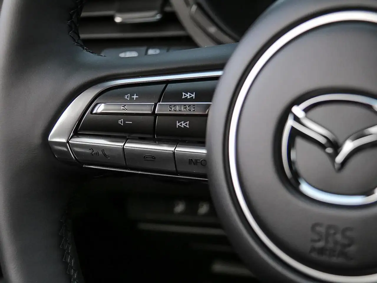 Mazda 3 снимка Mazda 3